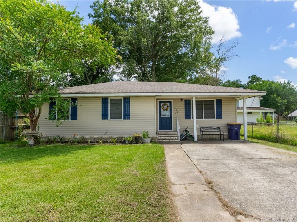 210 E Miller Avenue  Iowa LA 70647 photo