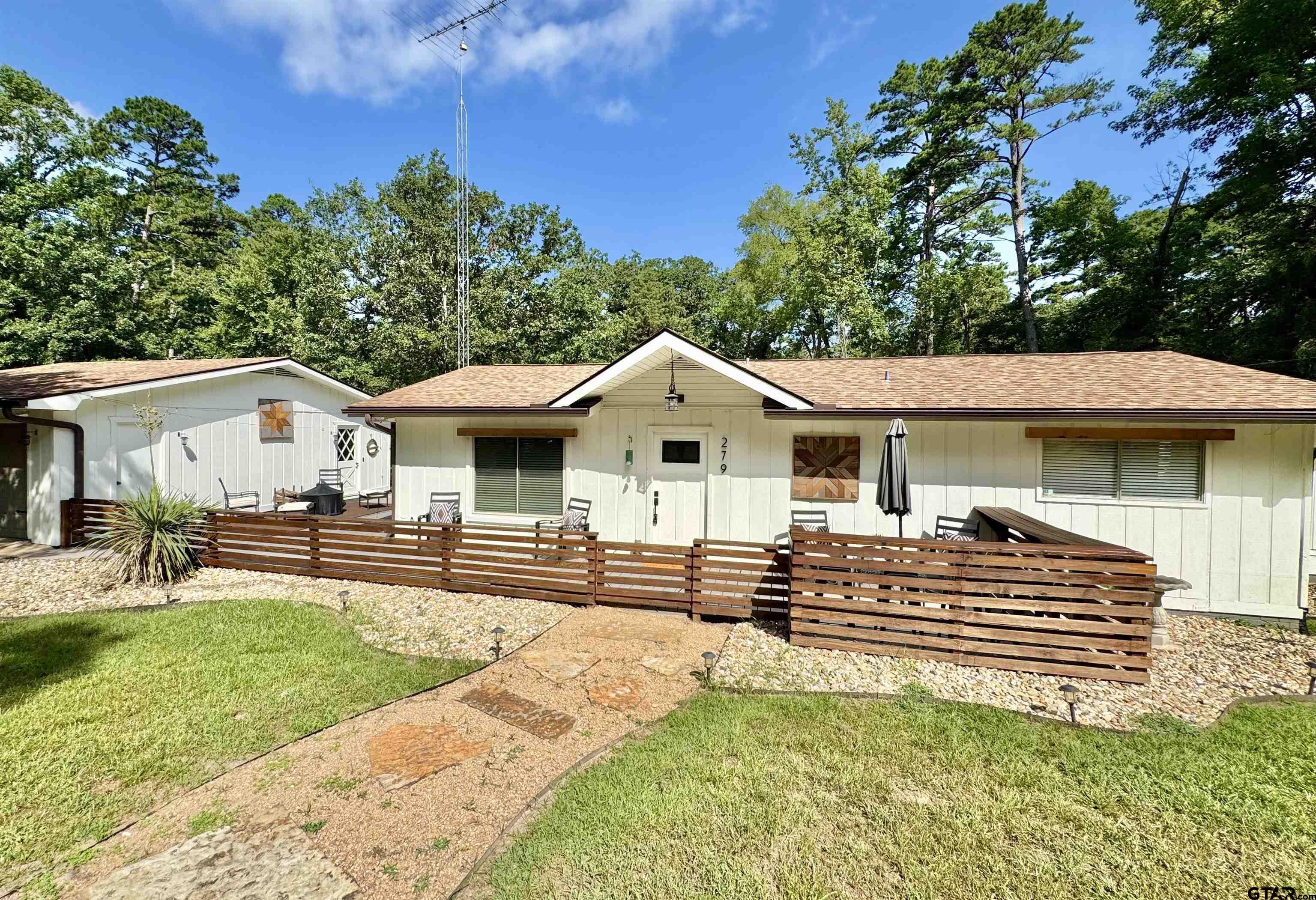 Property Photo: 279 Peaceful Valley Trail TX 75765