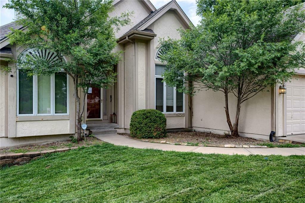 Property Photo: 7100 N Cherry Street MO 64118