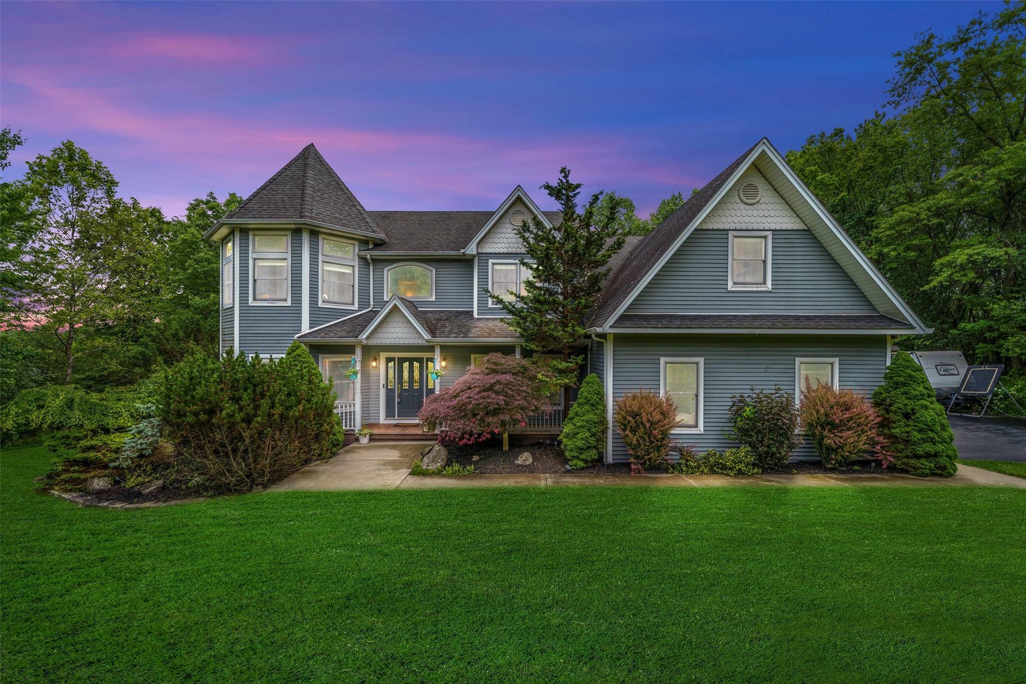 Property Photo: 32 Woodcrest Lane NY 10924