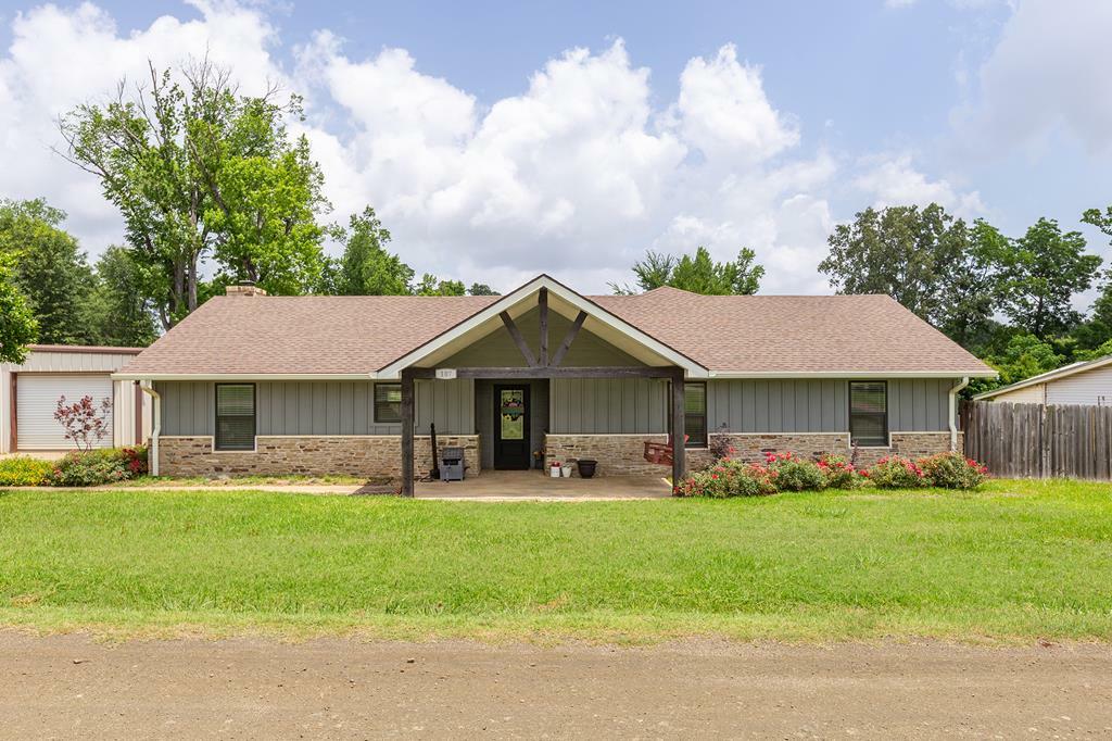 Property Photo: 107 E Juniper TX 75972