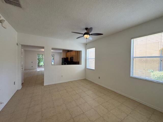 Property Photo:  5160 Regatta Drive  FL 34746 