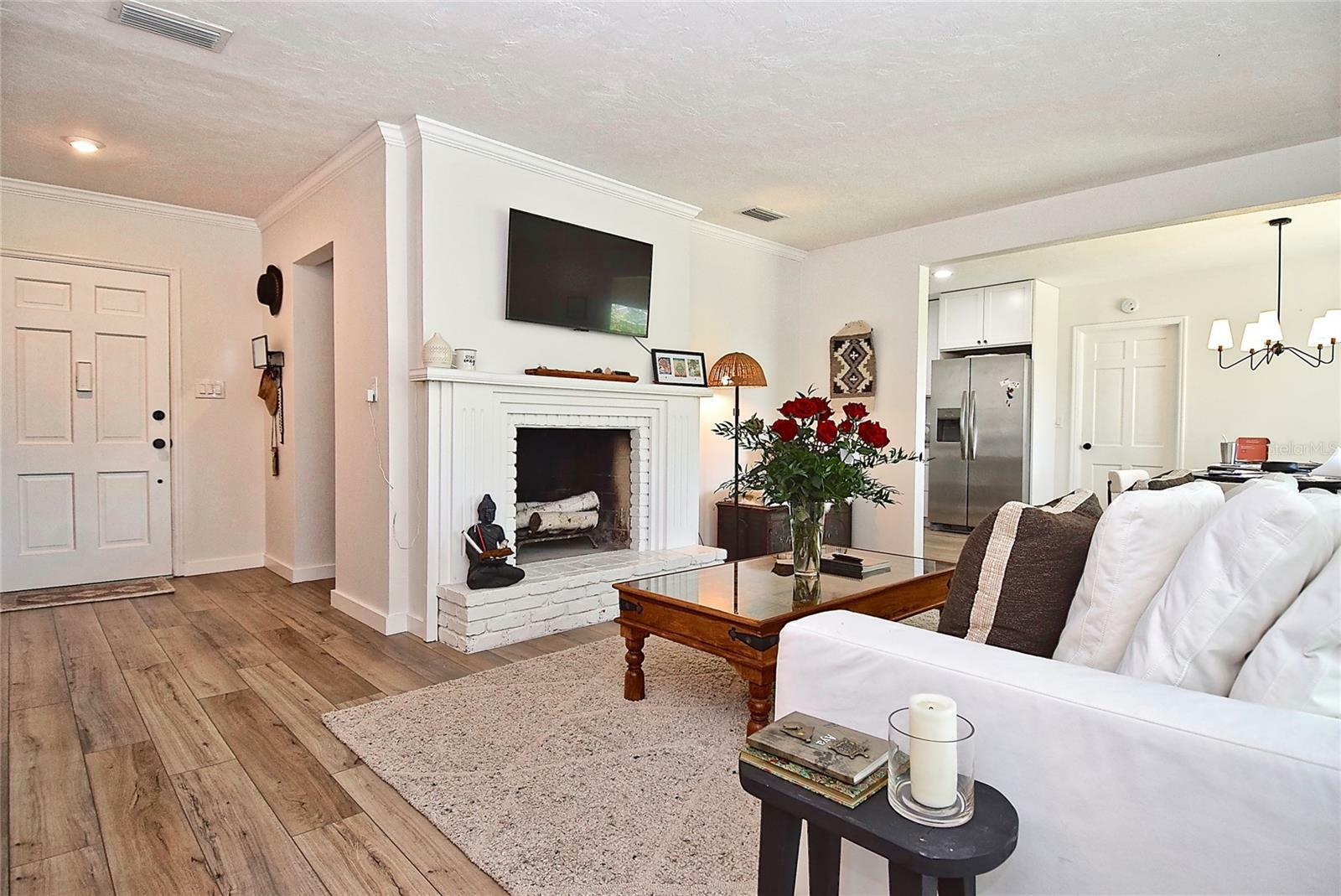 Property Photo:  3340 Webber Street  FL 34239 