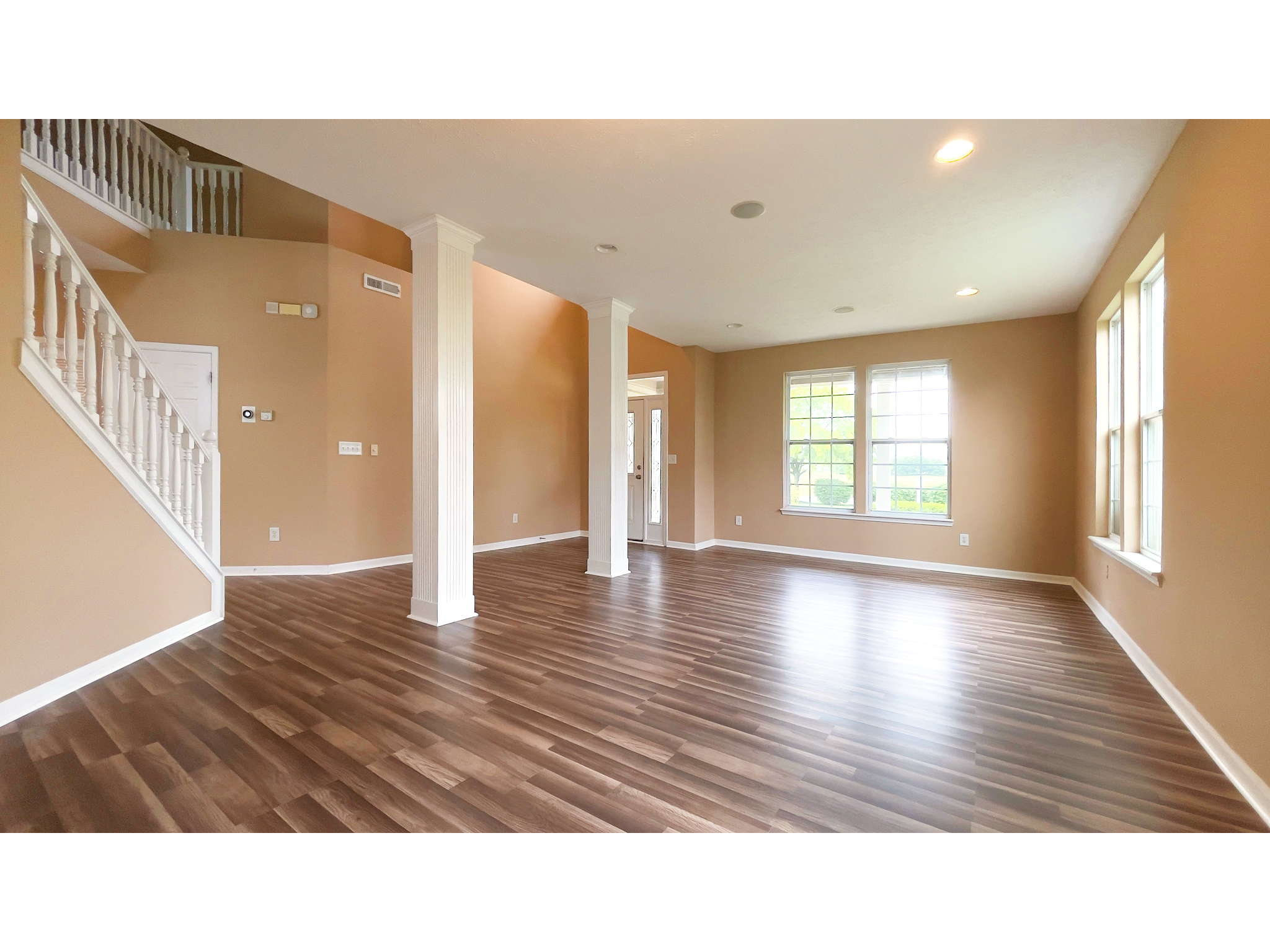 Property Photo: 16247 Countryside Boulevard IN 46074