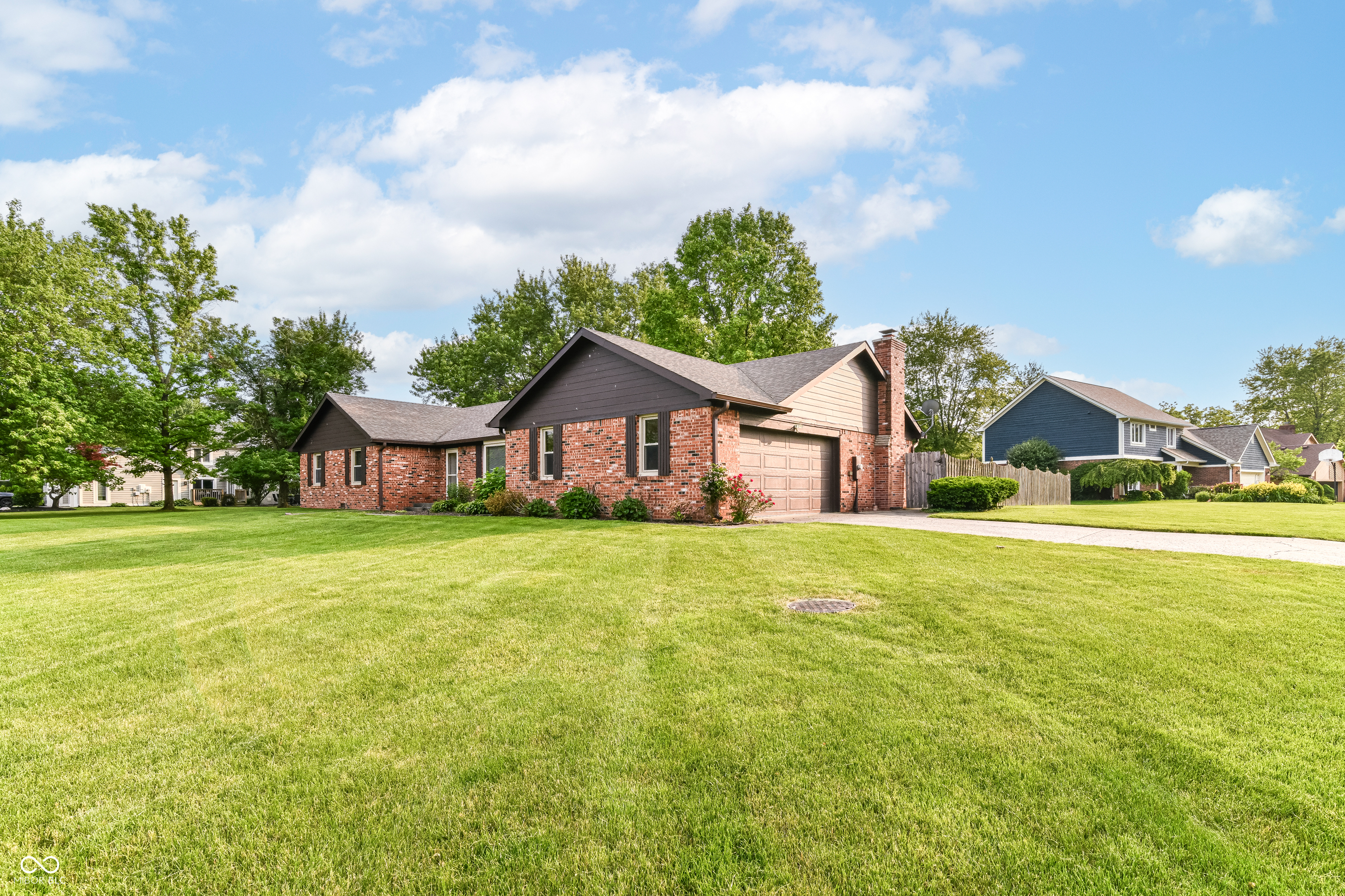 206 Banbury Road  Noblesville IN 46062 photo