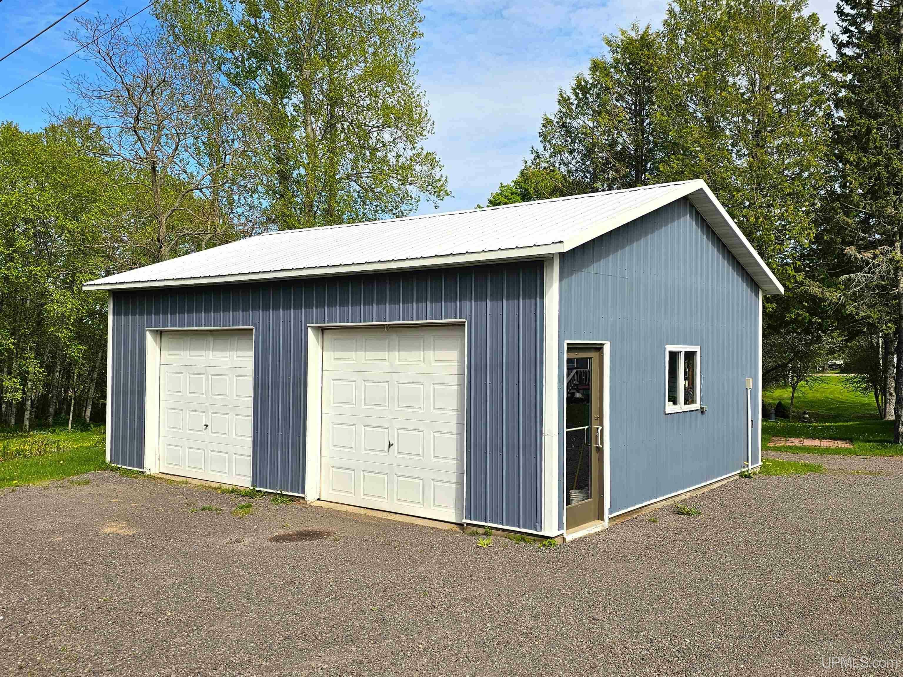 Property Photo: 660 Bumbletown Road MI 49805