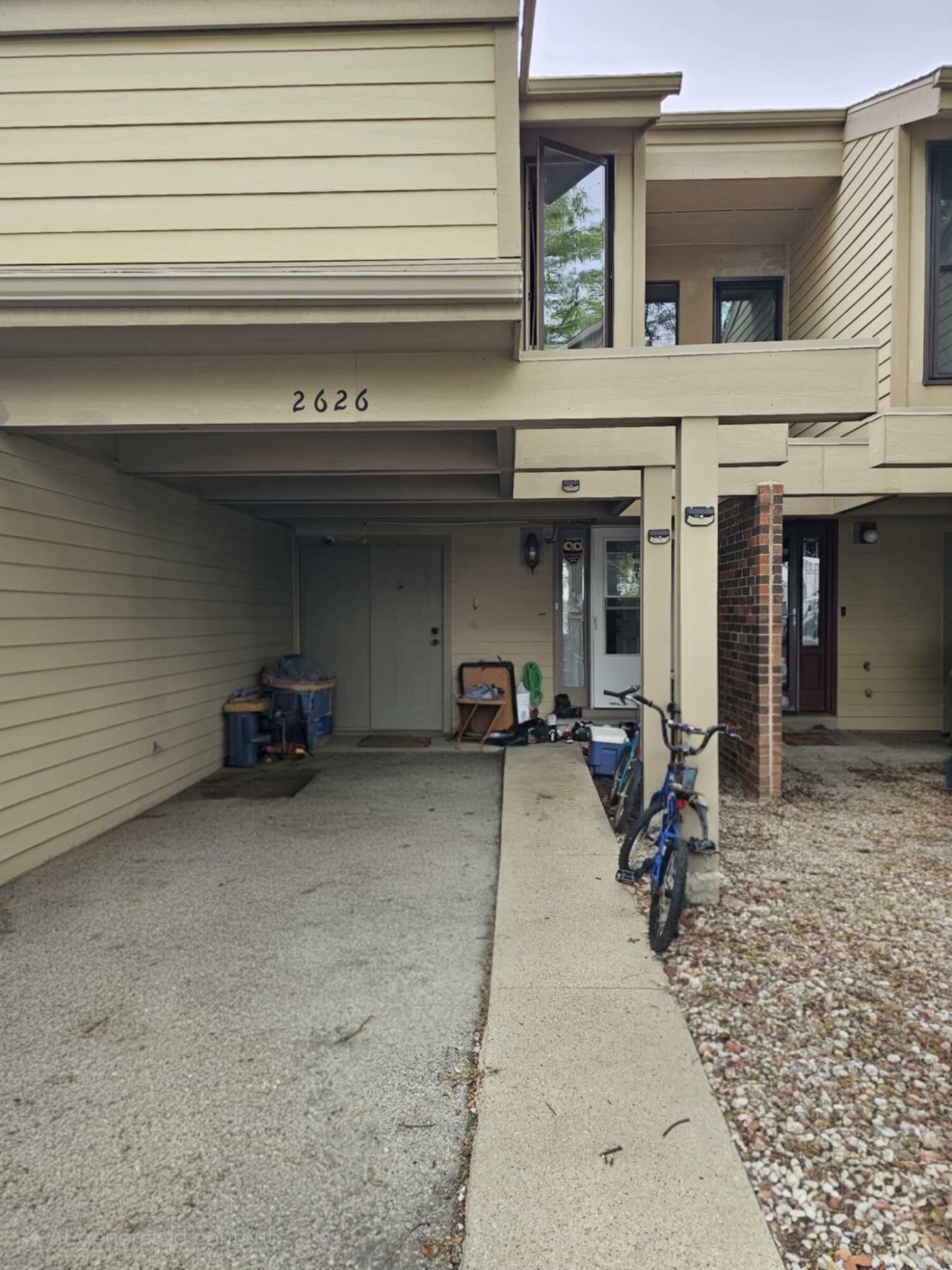 Property Photo:  2626 W Parnell Ave  WI 53221 