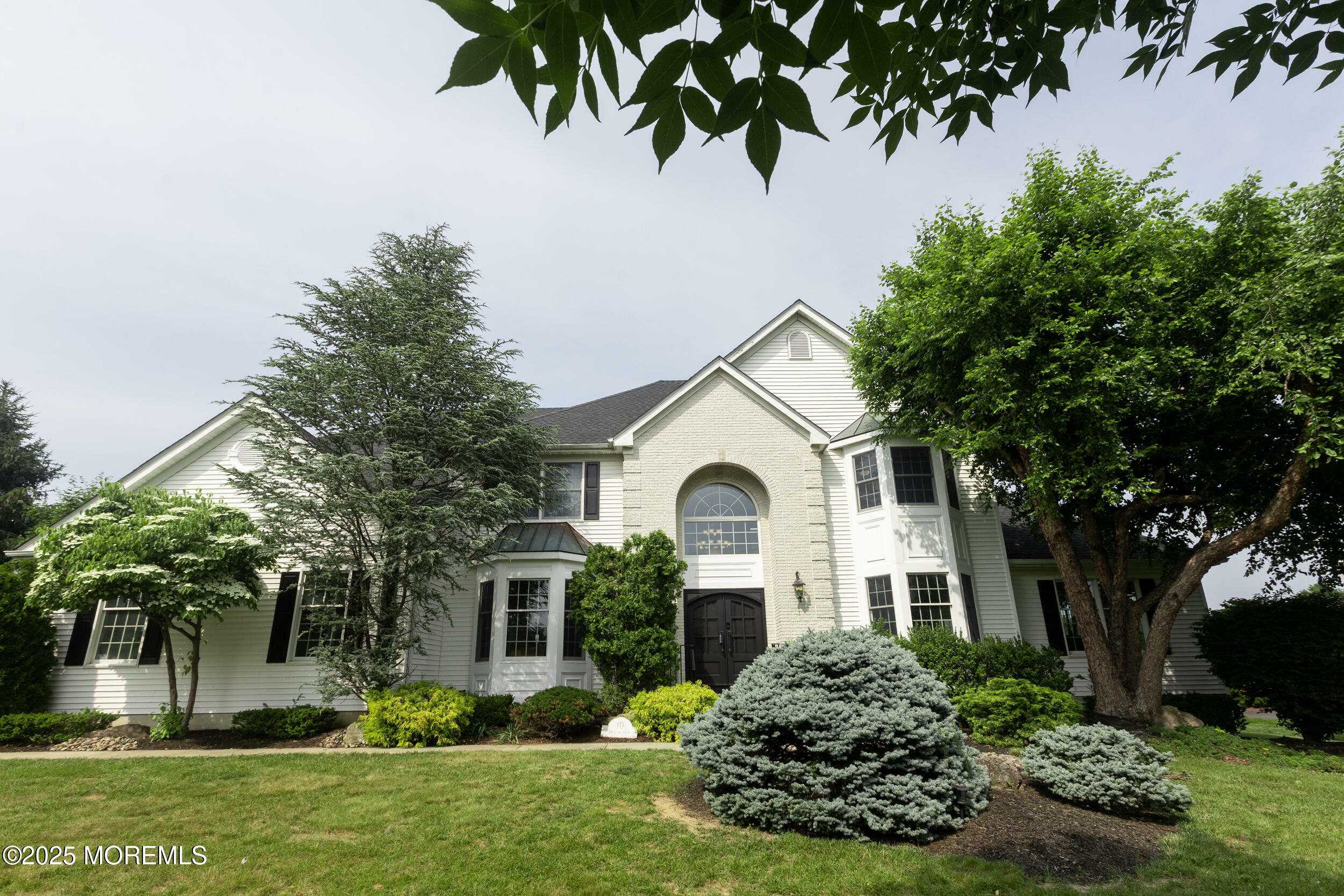 Property Photo:  10 English Path  NJ 07728 
