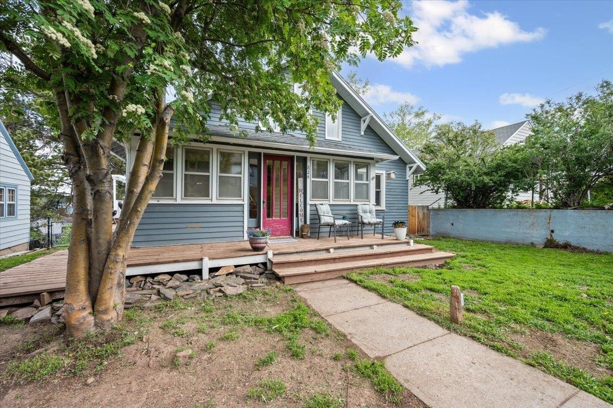 Property Photo: 824 W McClellan Street SD 57754