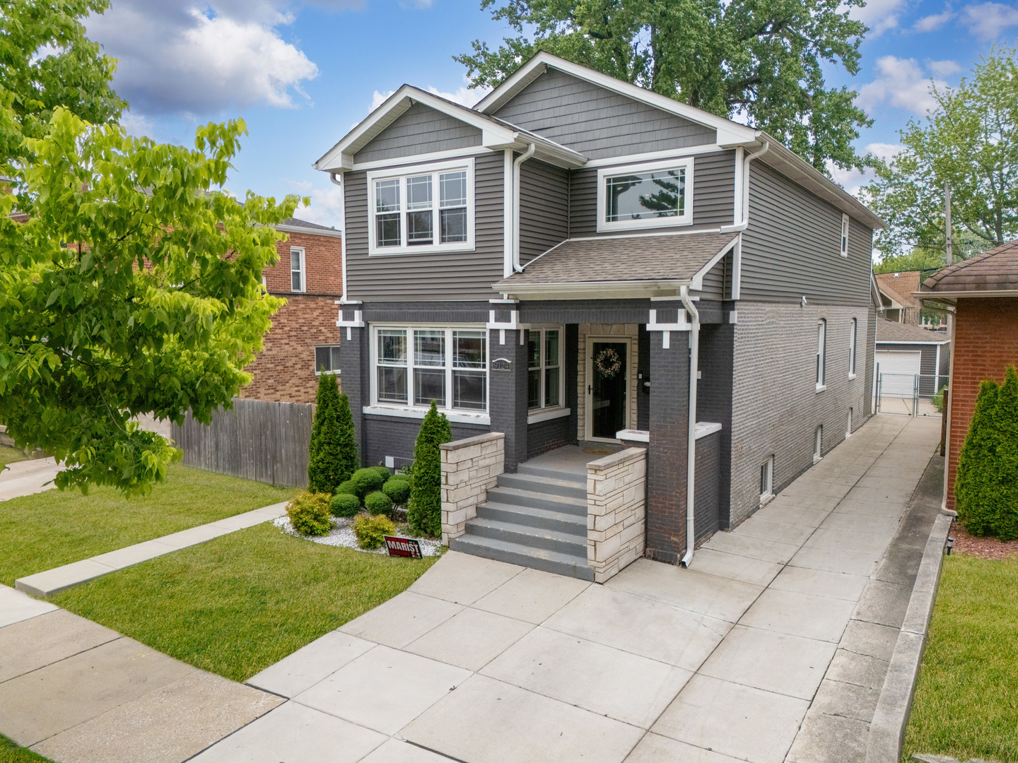 Property Photo: 9124 S Bell Avenue IL 60643