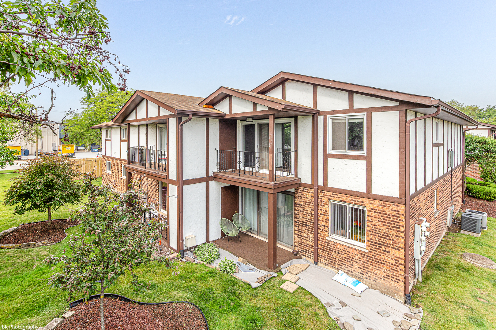 Property Photo: 5008 W 122nd Street 2B IL 60803