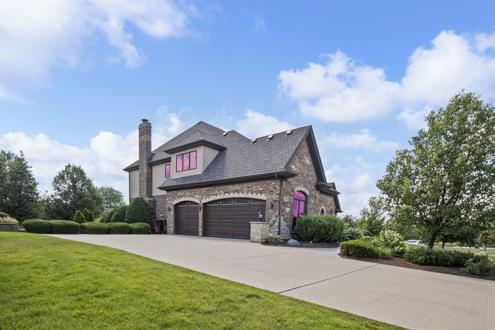 Property Photo: 8746 Stone Creek Boulevard IL 60423