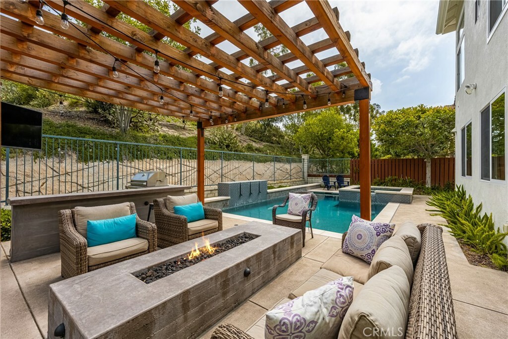 Property Photo: 23 Calle Cabrillo CA 92610