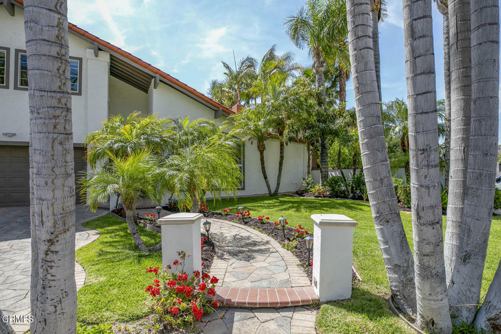 Property Photo: 8857 Bluffdale Dr CA 91352