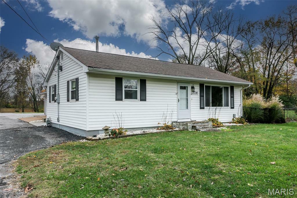 Property Photo: 5736 Old Keebler Road IL 62234