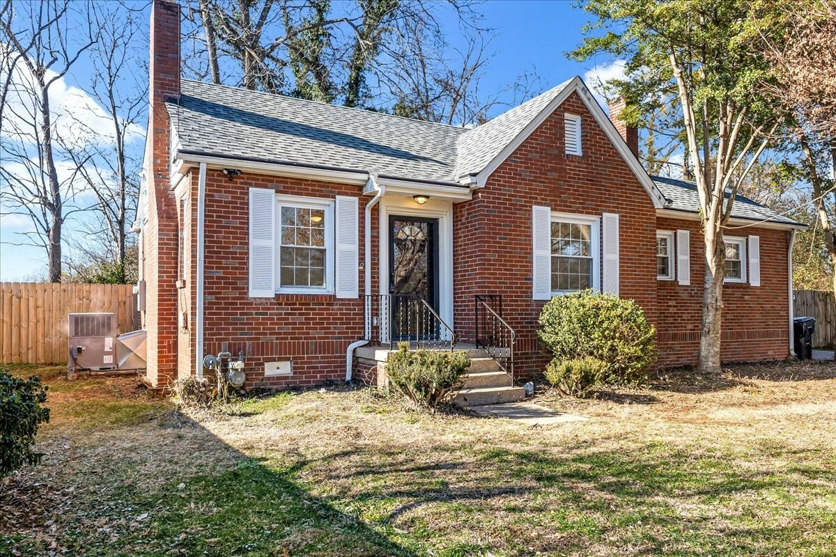Property Photo: 1115 Grantland Ave TN 37129