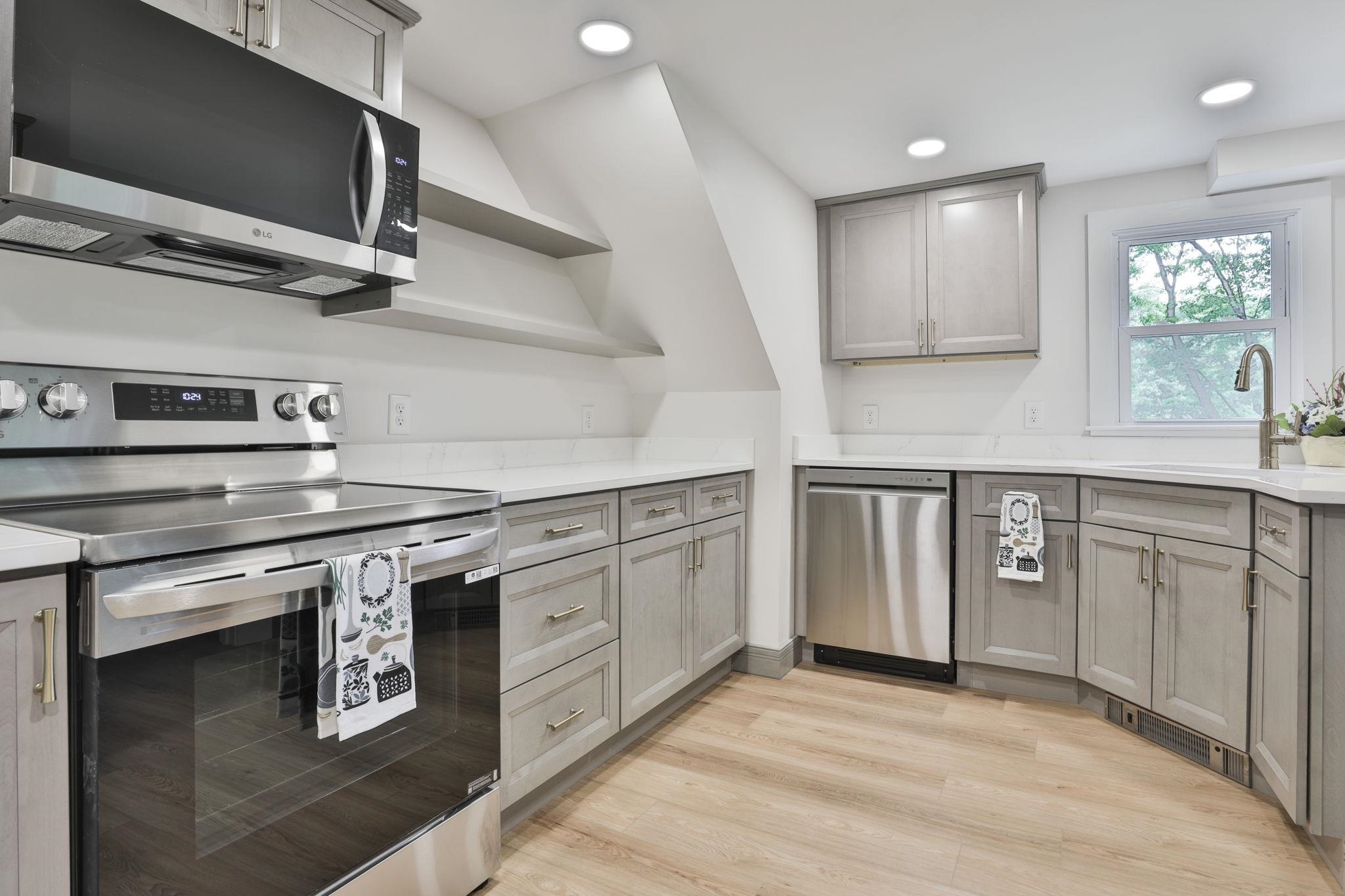 Property Photo: 20 Morse Avenue NH 03060