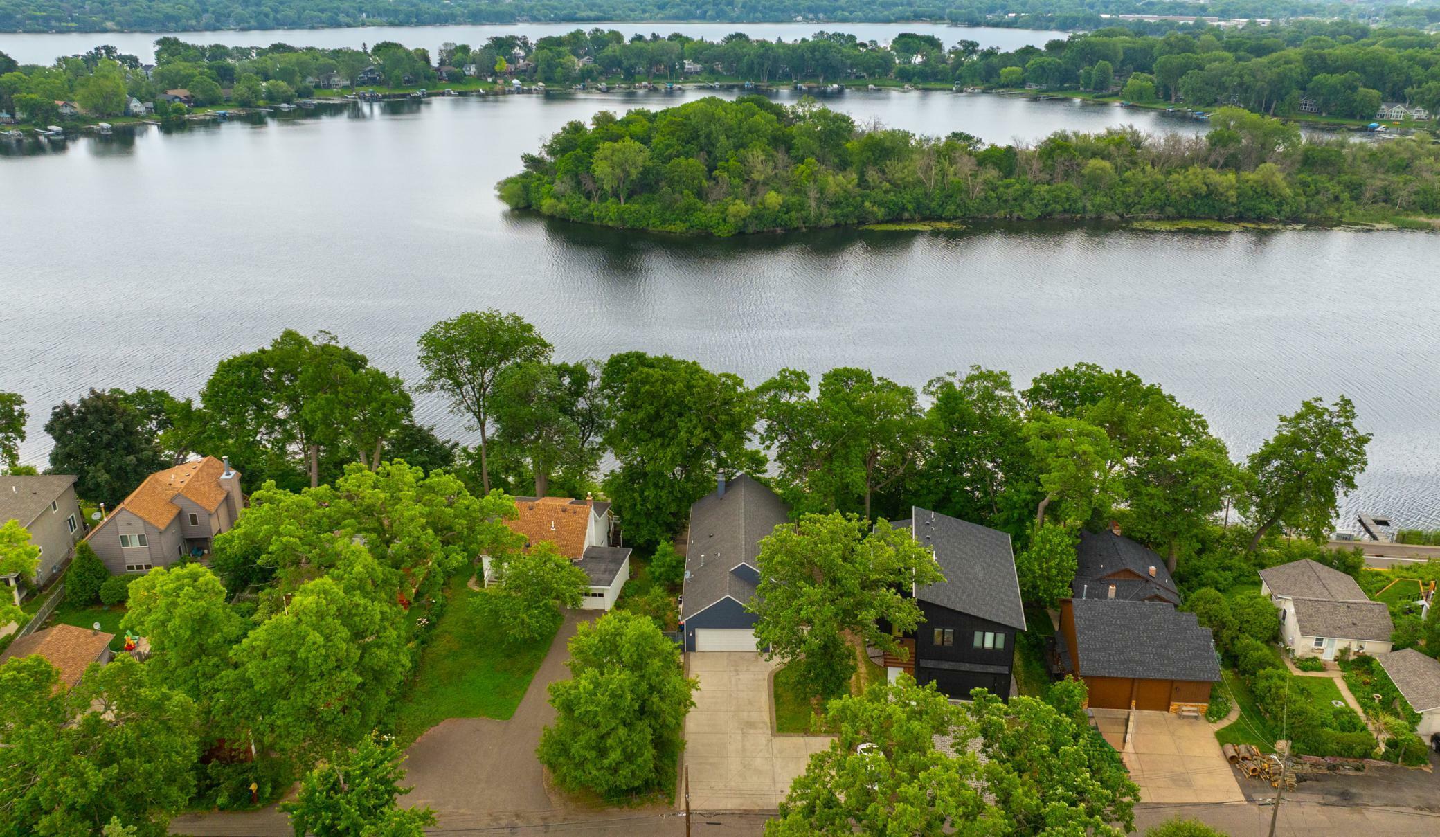 Property Photo: 1601 W Medicine Lake Drive MN 55441