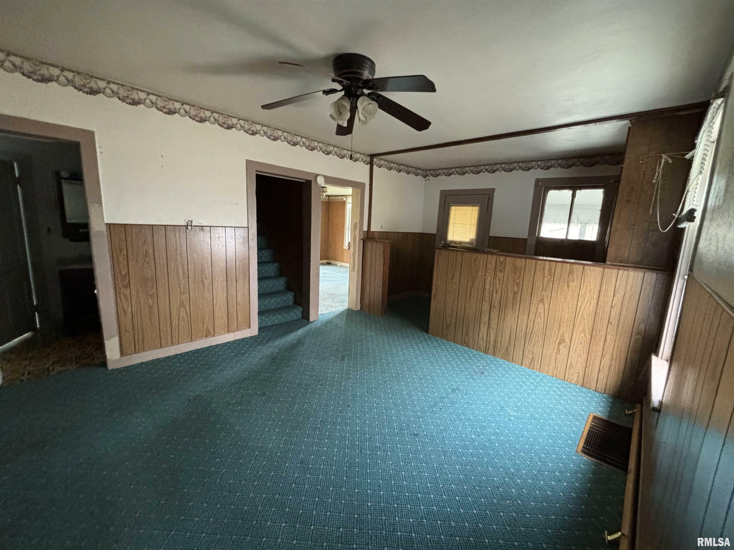 Property Photo: 2104 Il Route 84 N IL 61285