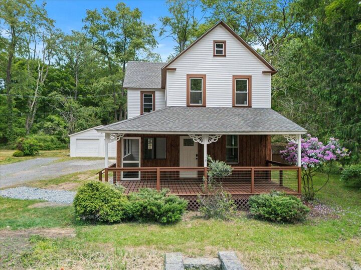 Property Photo: 15 Locust Ridge Road PA 18424