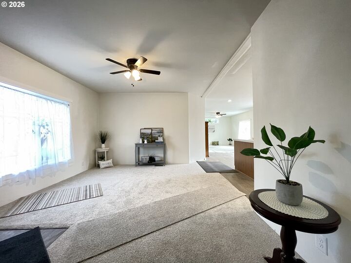 Property Photo:  96465 Coverdell Rd 34  OR 97415 