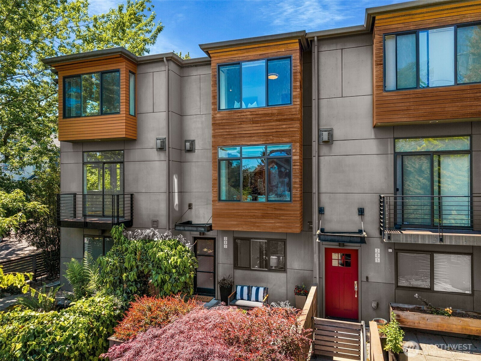 203  20th Avenue E  Seattle WA 98112 photo