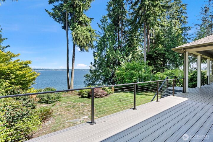 Property Photo: 552 Tala Shore Drive WA 98365