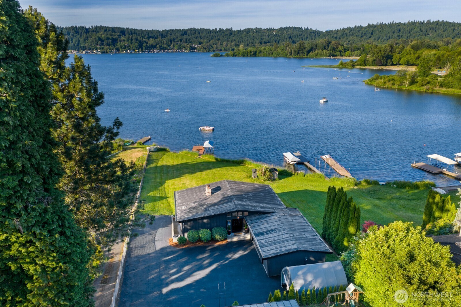 Property Photo: 5110 NW Sammamish Road WA 98027