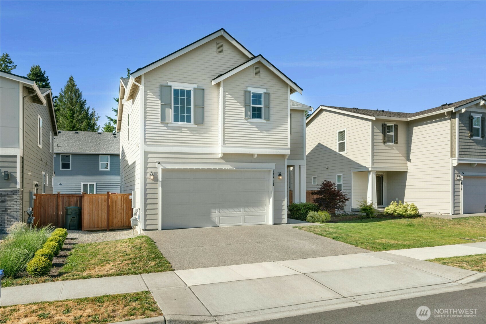 Property Photo: 17314 SE 254th Place WA 98042