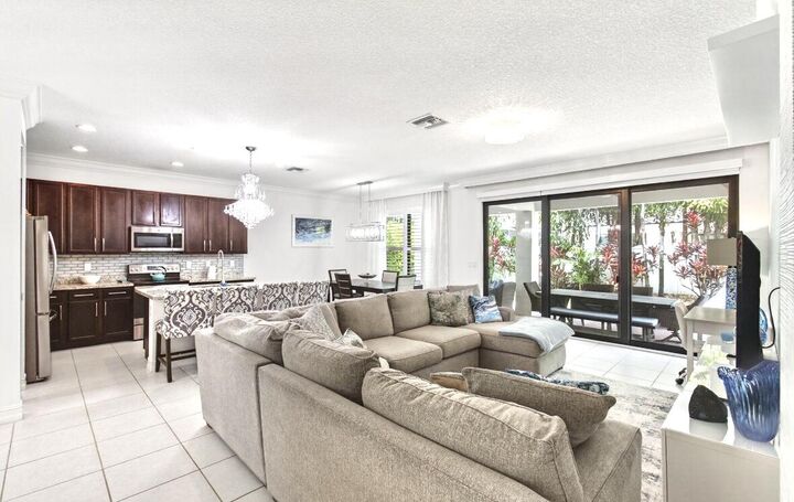 Property Photo: 8103 Snowflake Obsidian Trail FL 33446