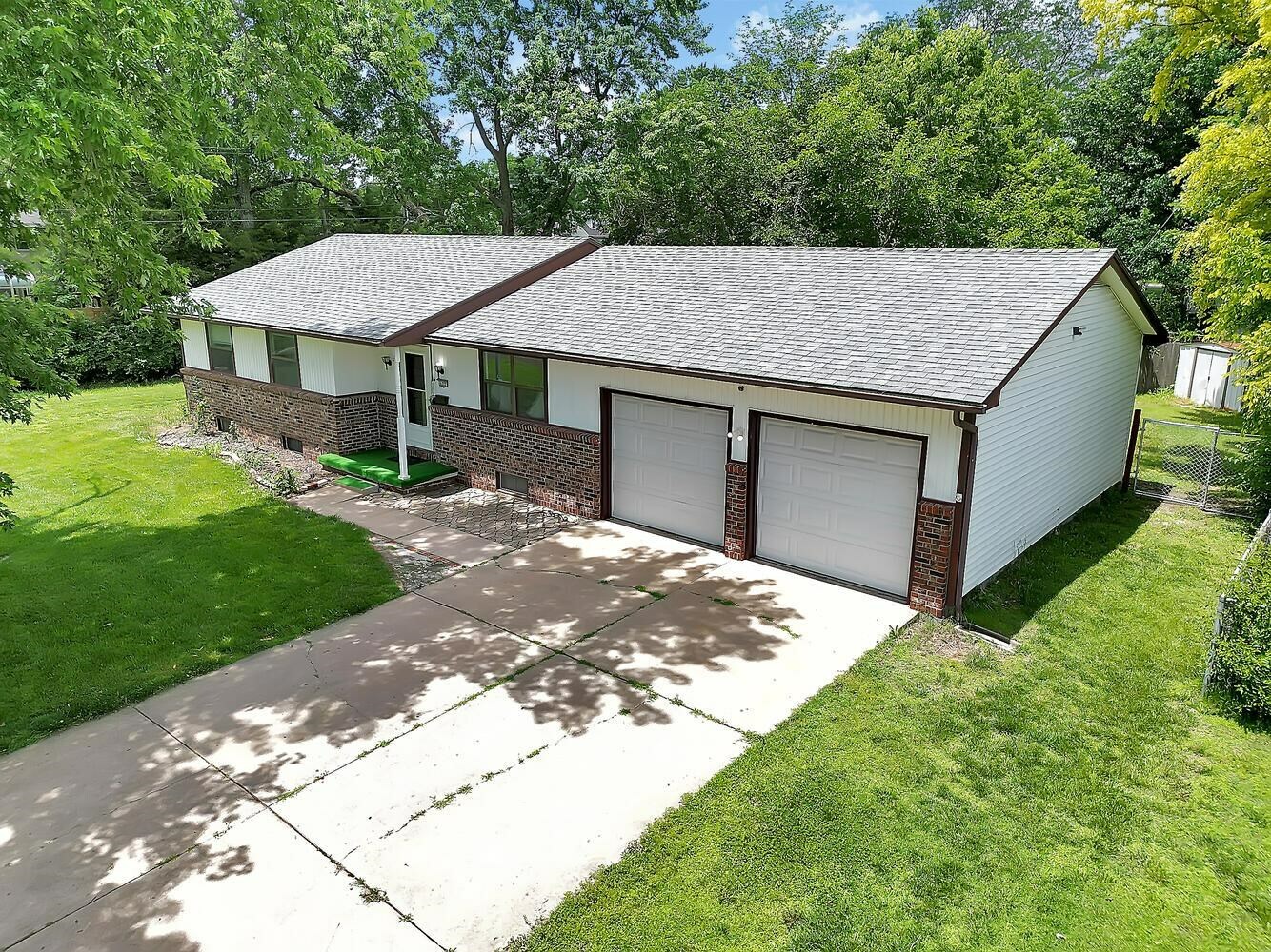 Property Photo: 6222 Danbury St KS 67220