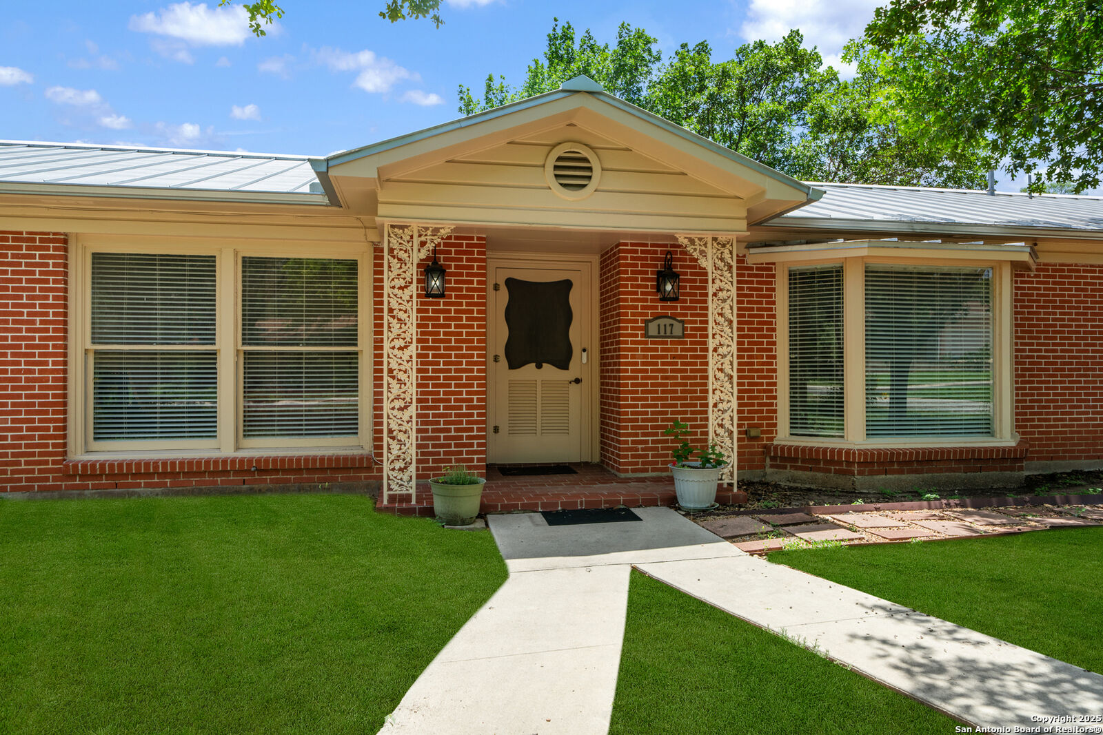 Property Photo:  117 Danube  TX 78213 