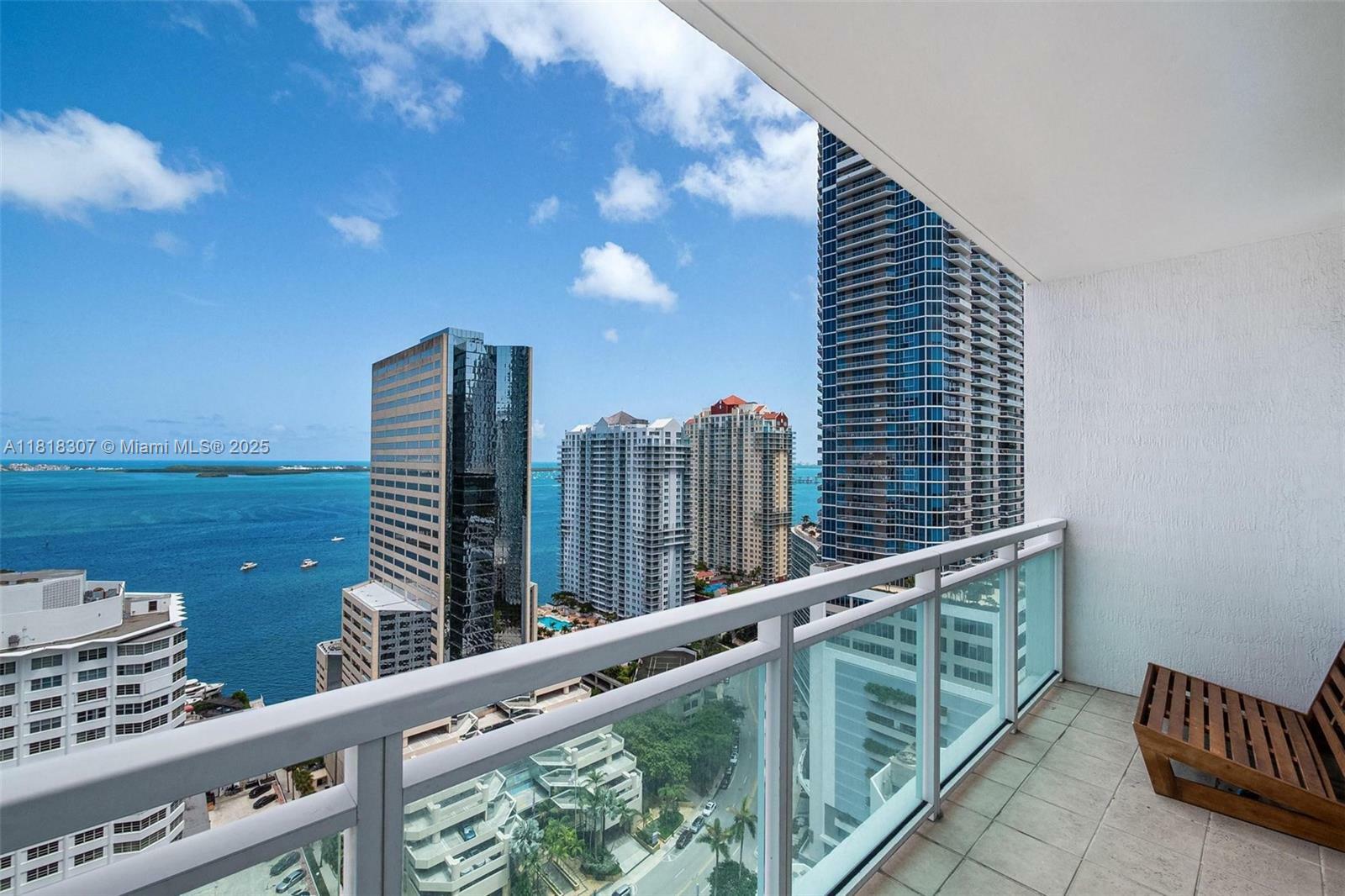 Property Photo: 951 Brickell Ave 2708 FL 33131