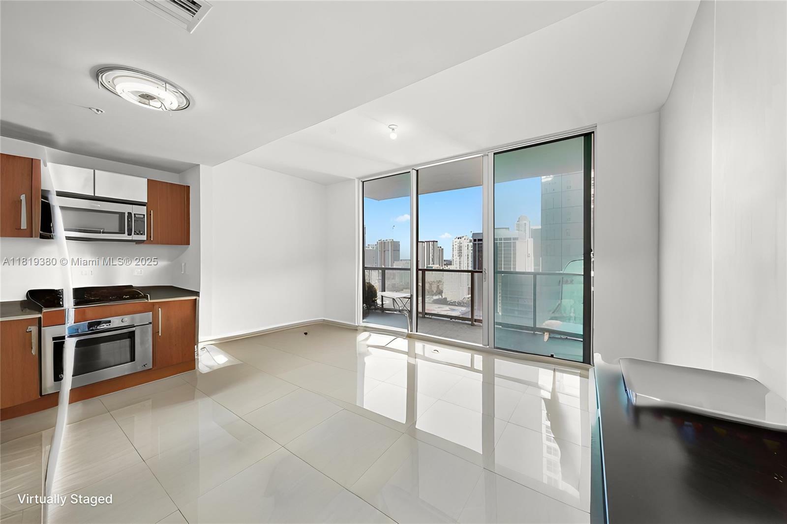 Property Photo: 300 S Biscayne Blvd 2603 FL 33131
