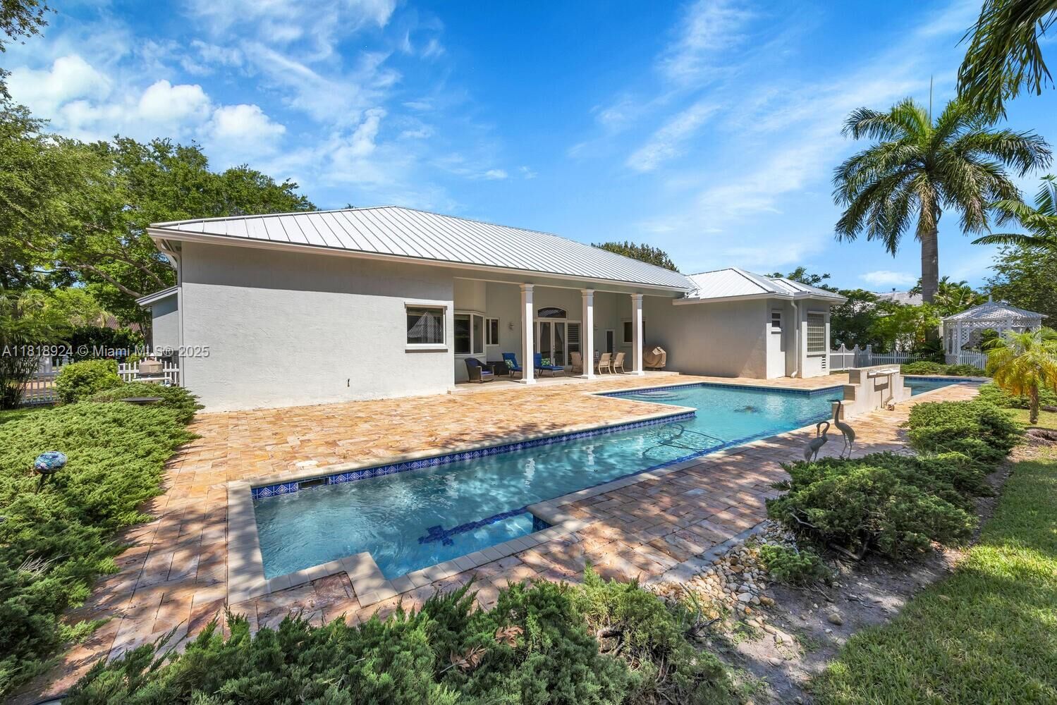 Property Photo:  6129 SW 74th Ct  FL 33143 