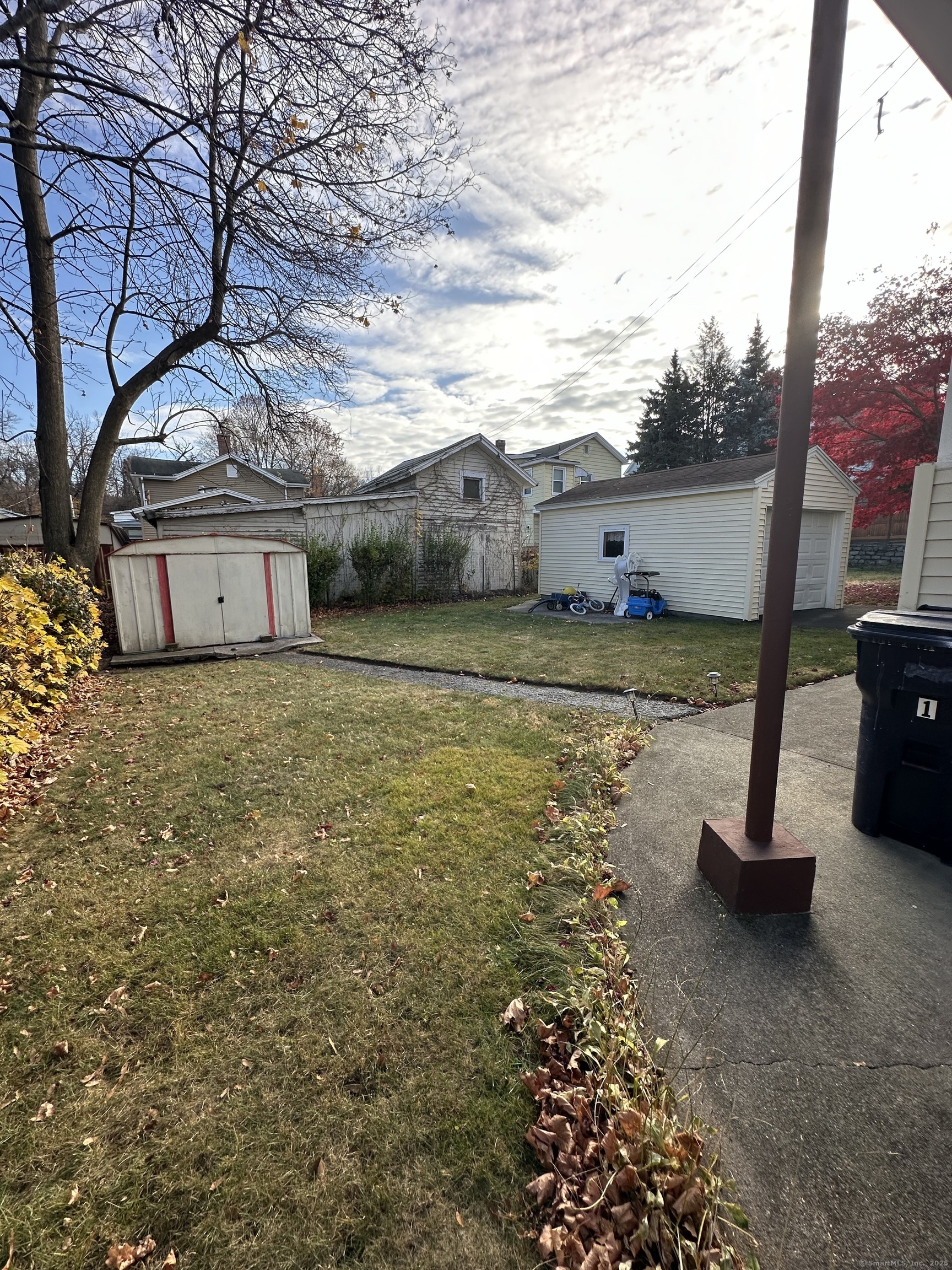 Property Photo: 18 New Street CT 06401
