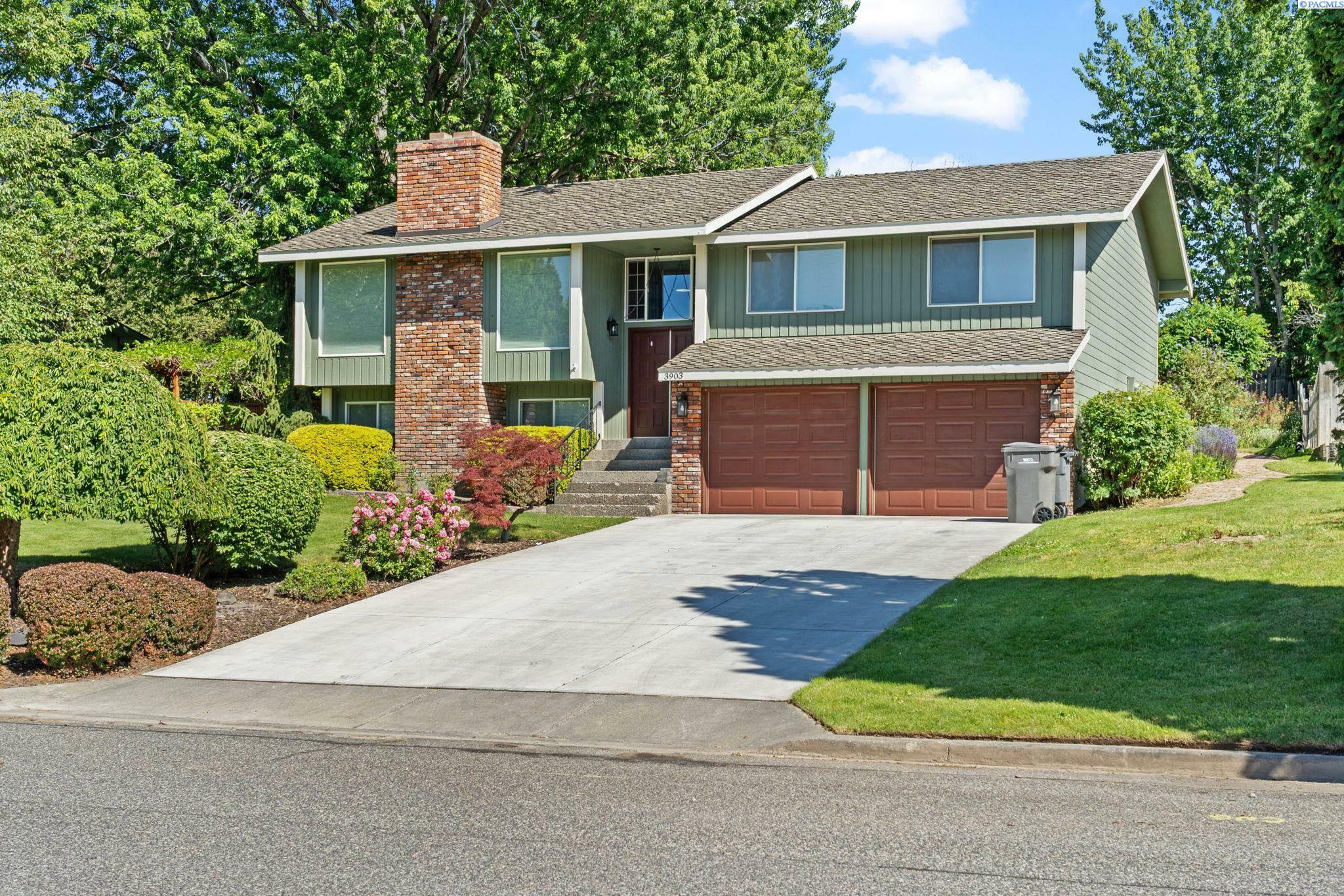 Property Photo:  3903 S Anderson St  WA 99337 