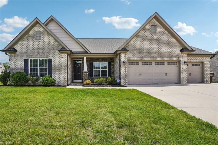 2834 Fallin Court  High Point NC 27262 photo