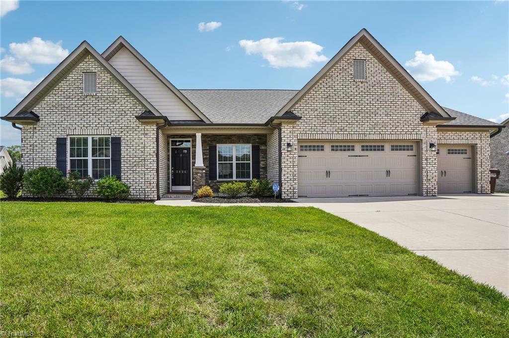 Property Photo:  2834 Fallin Court  NC 27262 