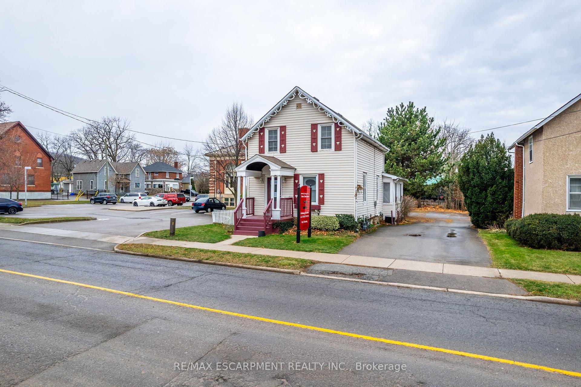 Property Photo: 35 Ontario Street ON L3M 3H2