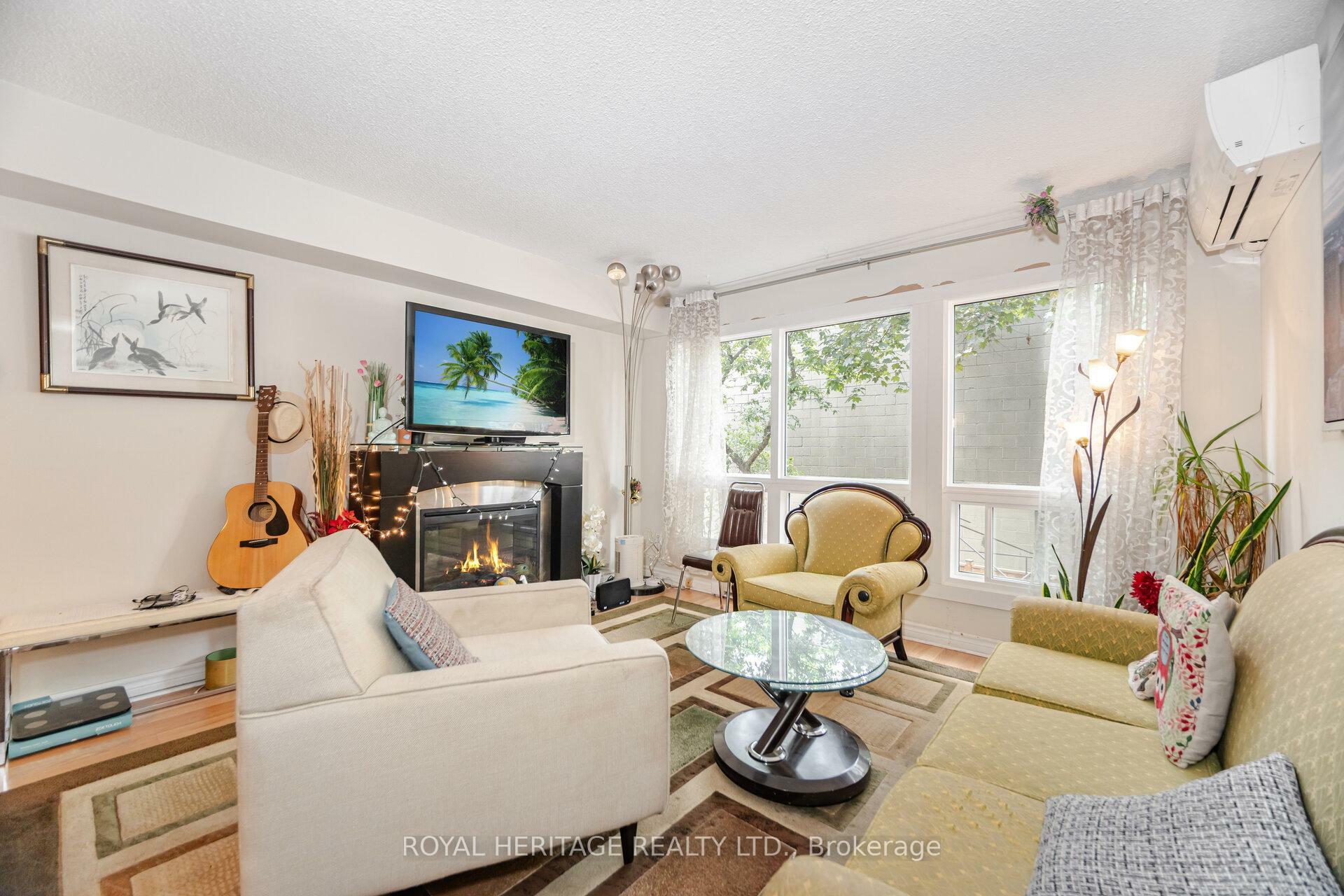 Property Photo: 1209 Queen Street E 39 ON M4M 3H4