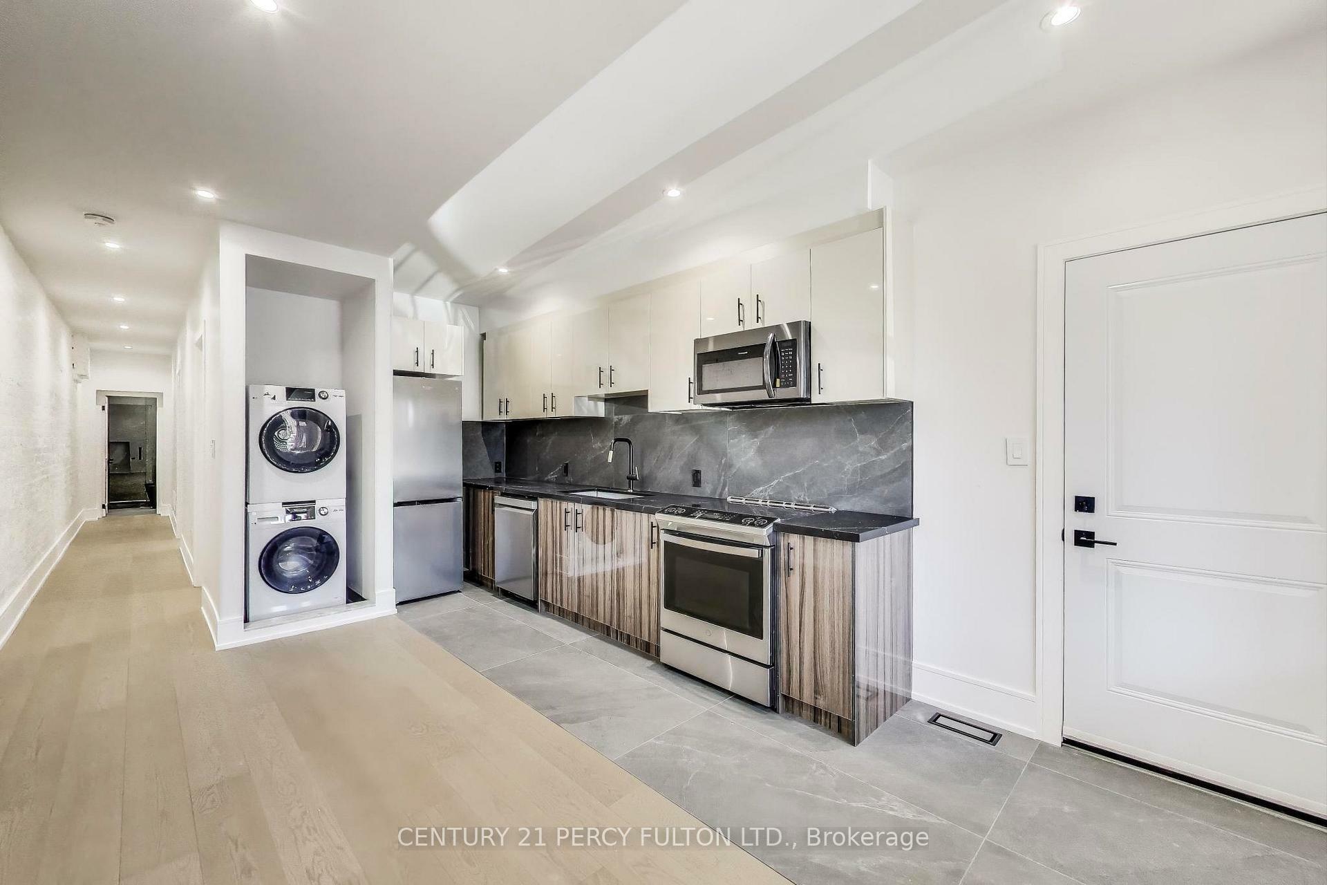 Property Photo: 18 Springhurst Avenue Unit 2 ON M6K 1A9