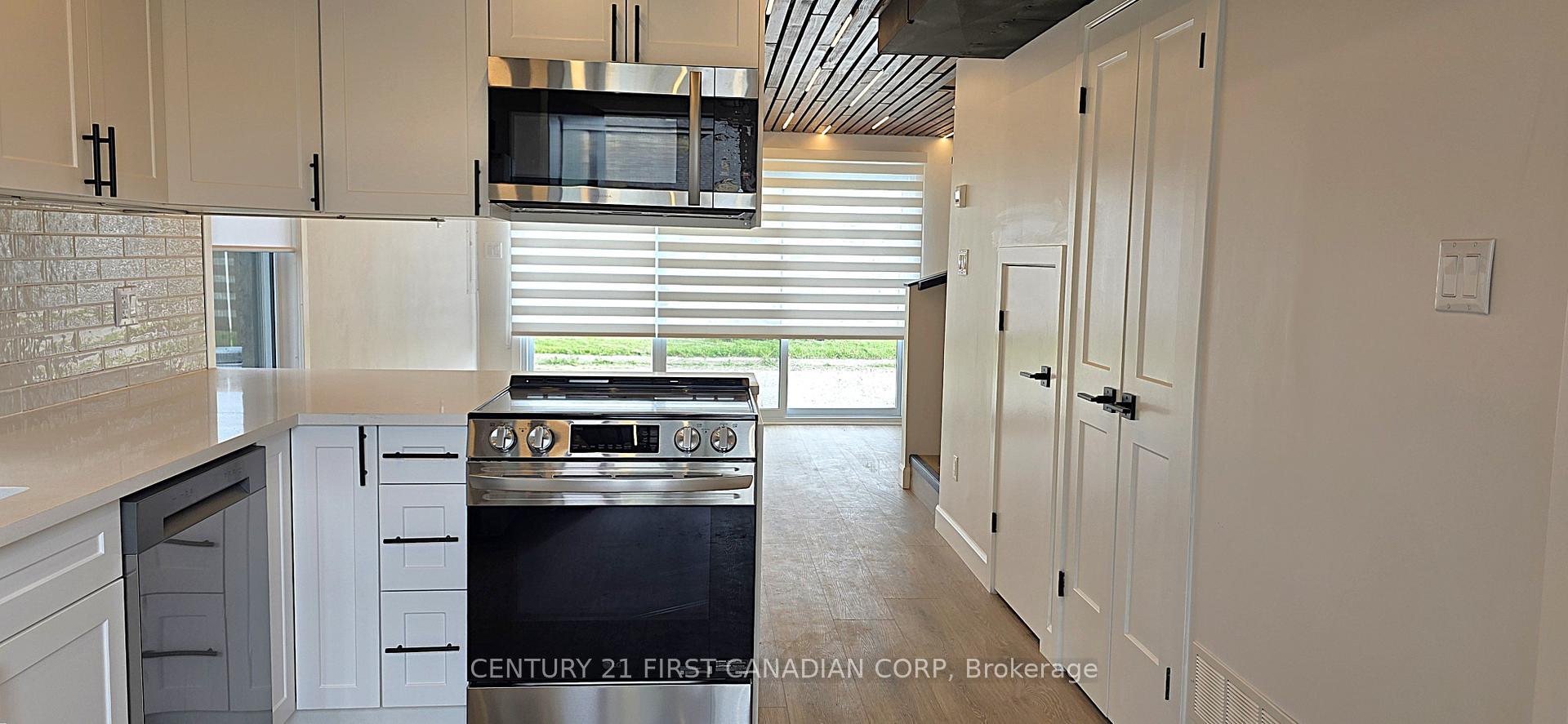 Property Photo: 857 Dundas Street 4 ON N5W 2Z8
