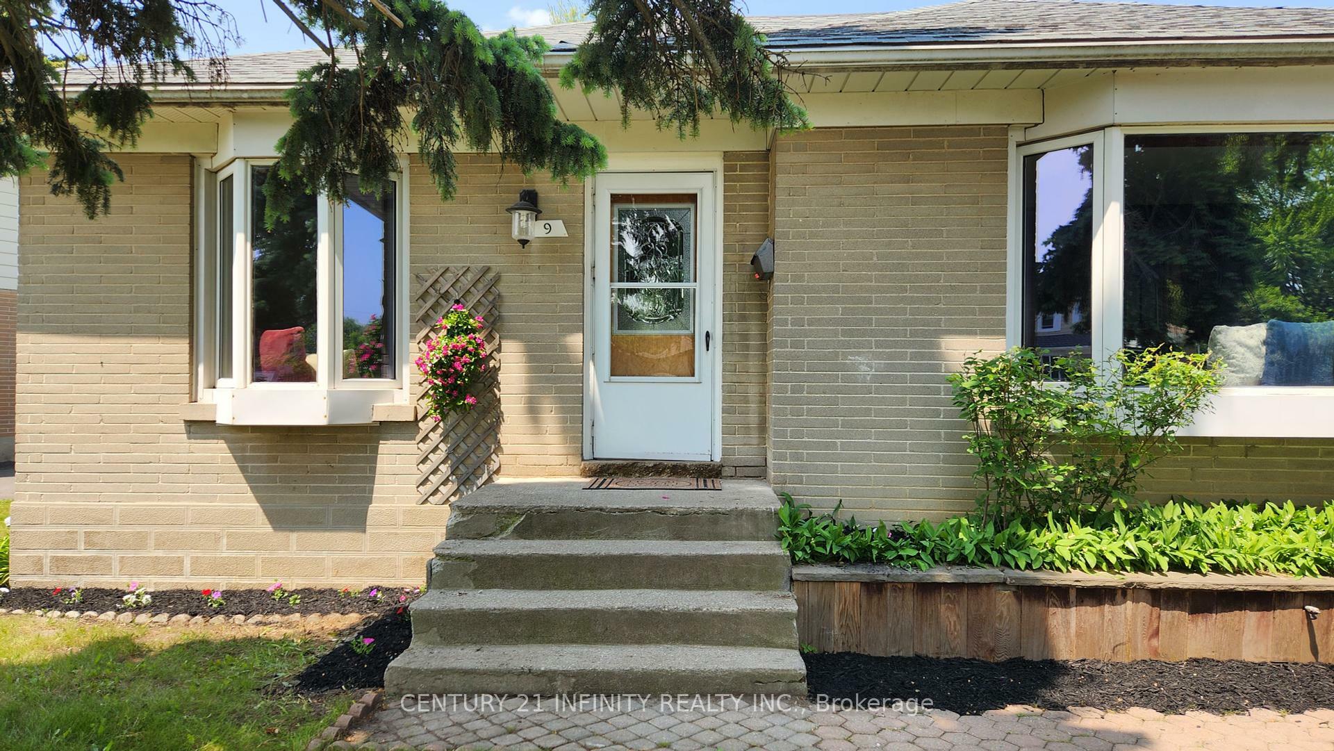 Property Photo: 9 Forest Road ON L1S 2N2
