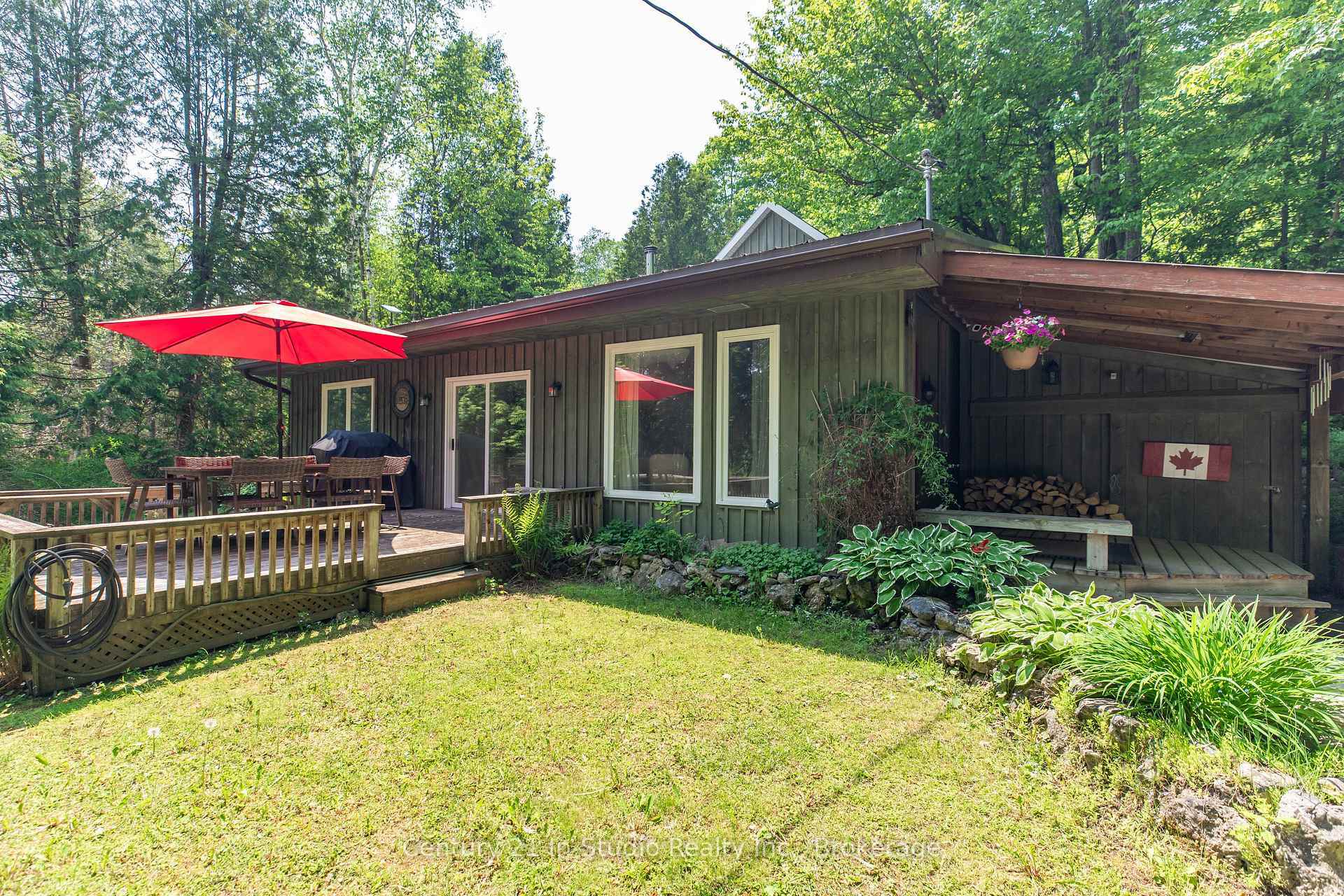 Property Photo: 9 13th Avenue ON N0H 2T0