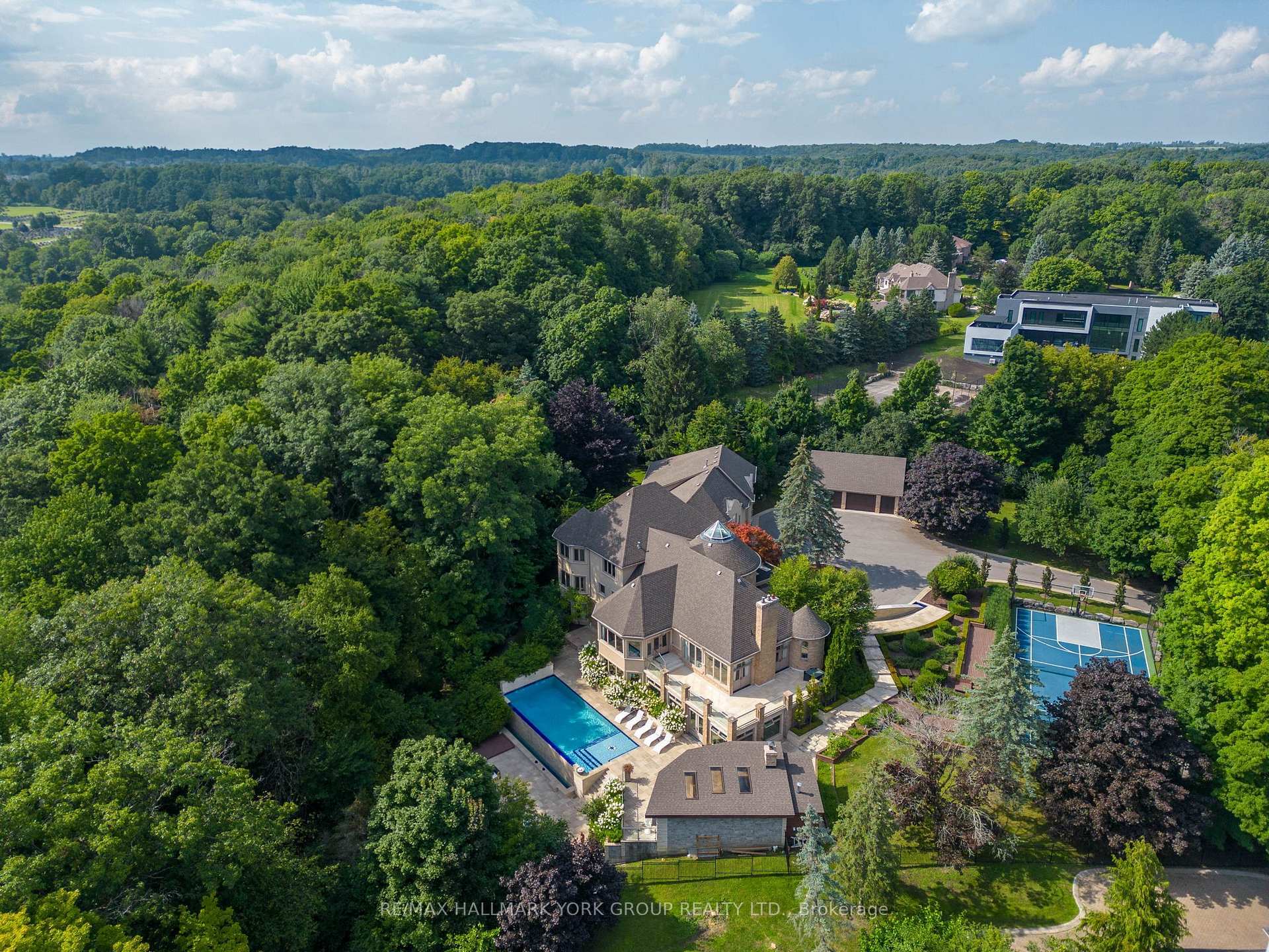 Property Photo:  24 Dew Drop Court  ON L6A 1E9 