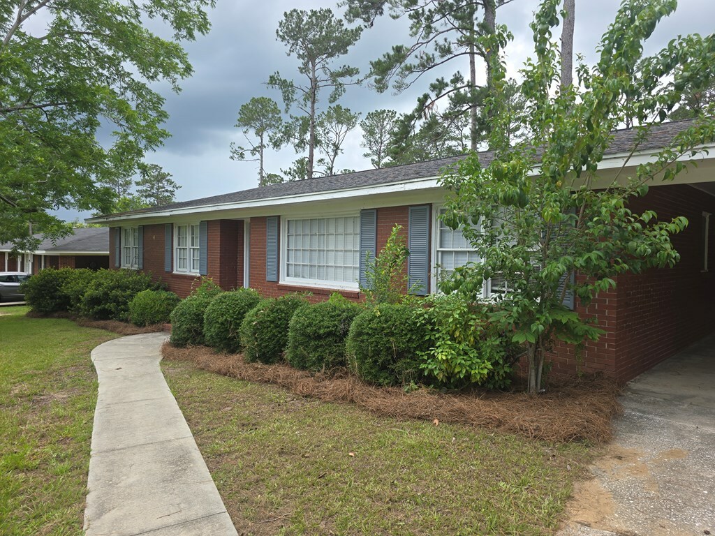 Property Photo: 1216 Thomwal GA 31602
