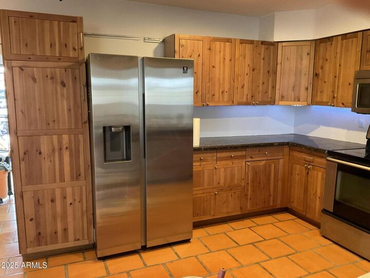 Property Photo:  3734 W Dailey Street  AZ 85053 
