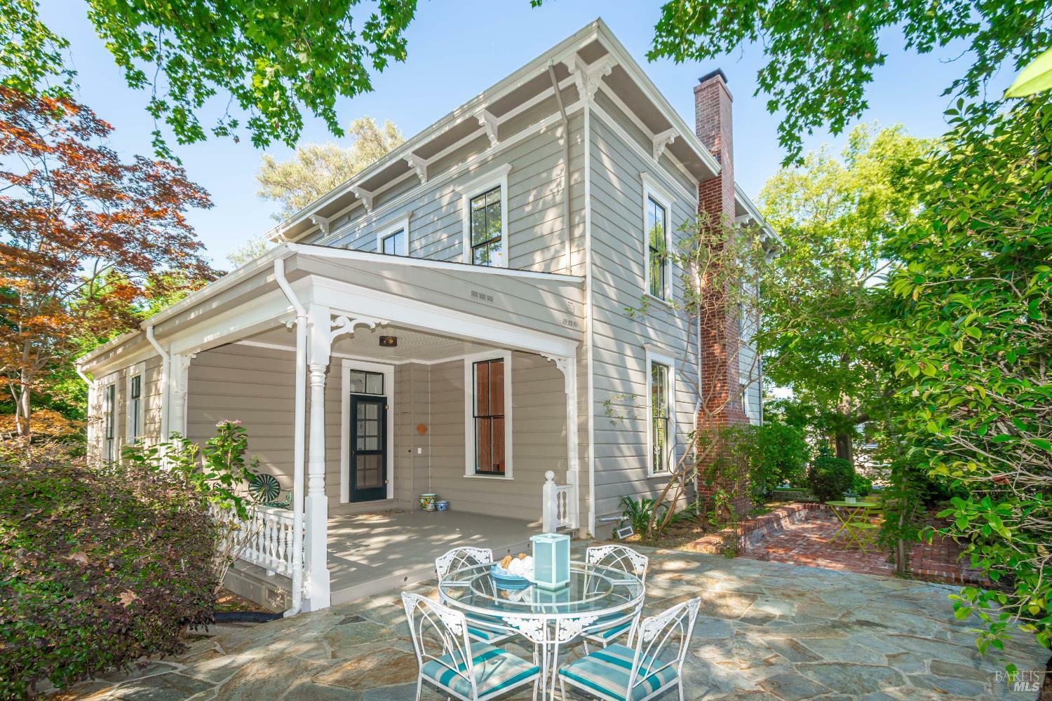 Property Photo: 333 Randolph Street CA 94559