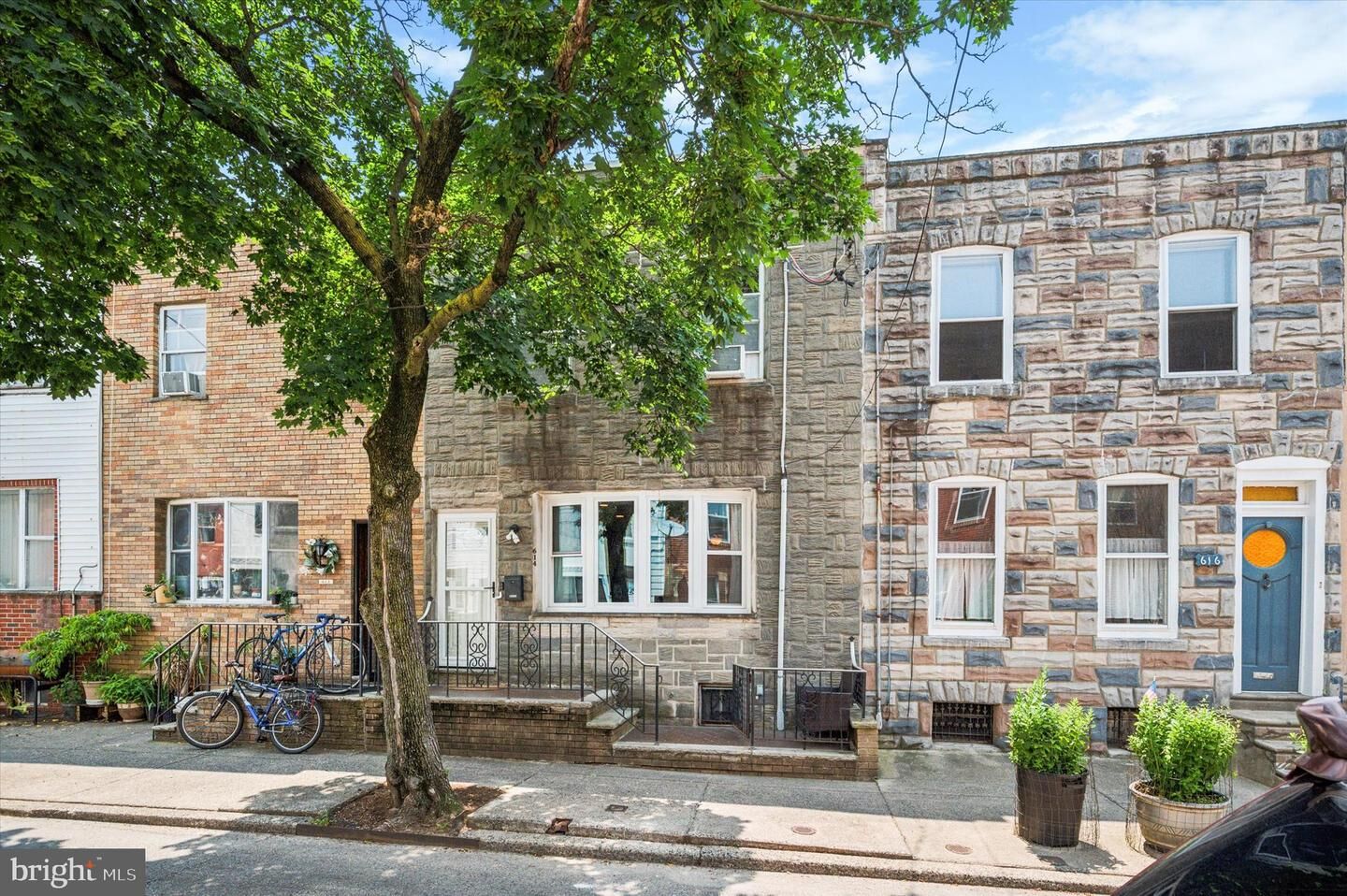 Property Photo: 614 Mountain Street PA 19148